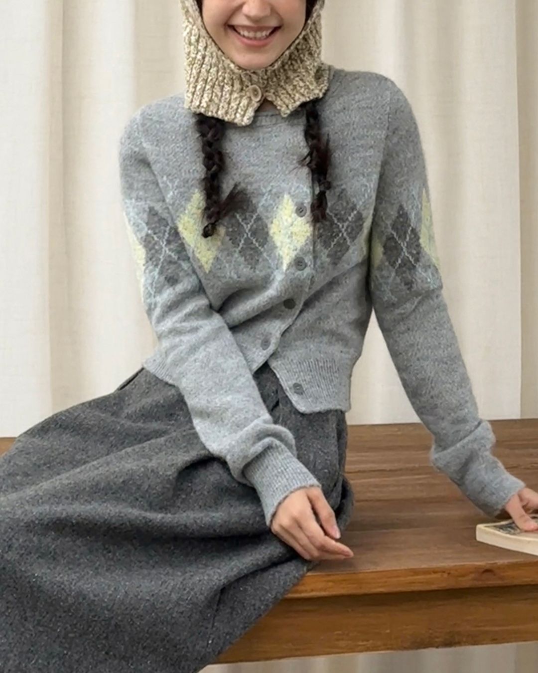 Asymmetrical Argyle Knit Cardigan　KN082