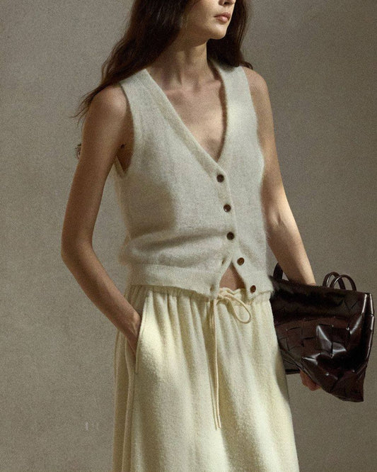 Fluffy Mohair Blend V-neck Vest　VT021