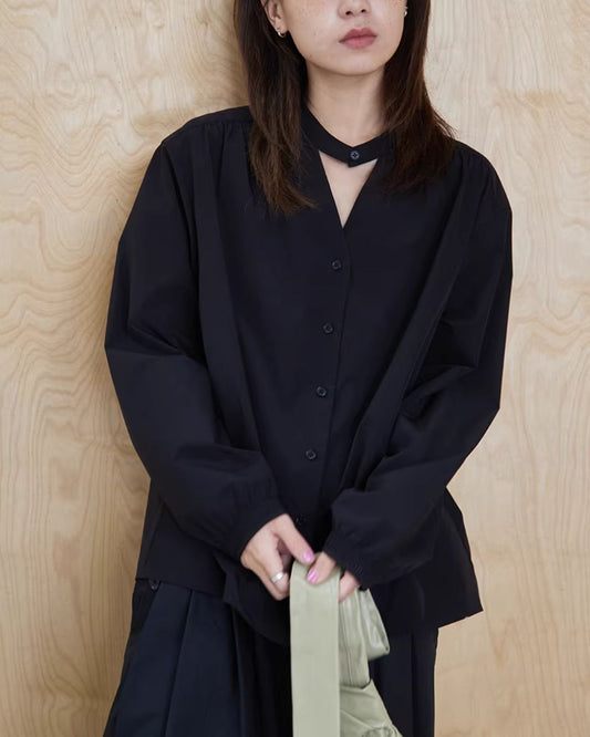 Cutout V-neck Shirt　LS066