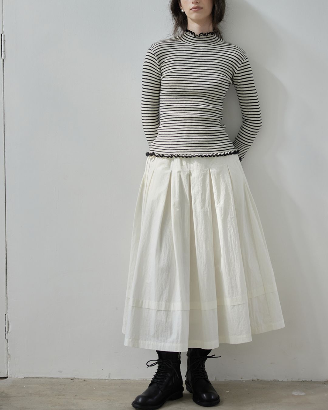 Frill High Neck Knit　KN017