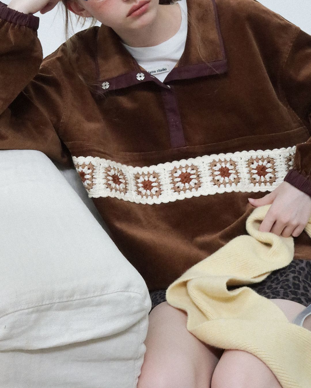 Crochet Stand-up Collar Top　SW005