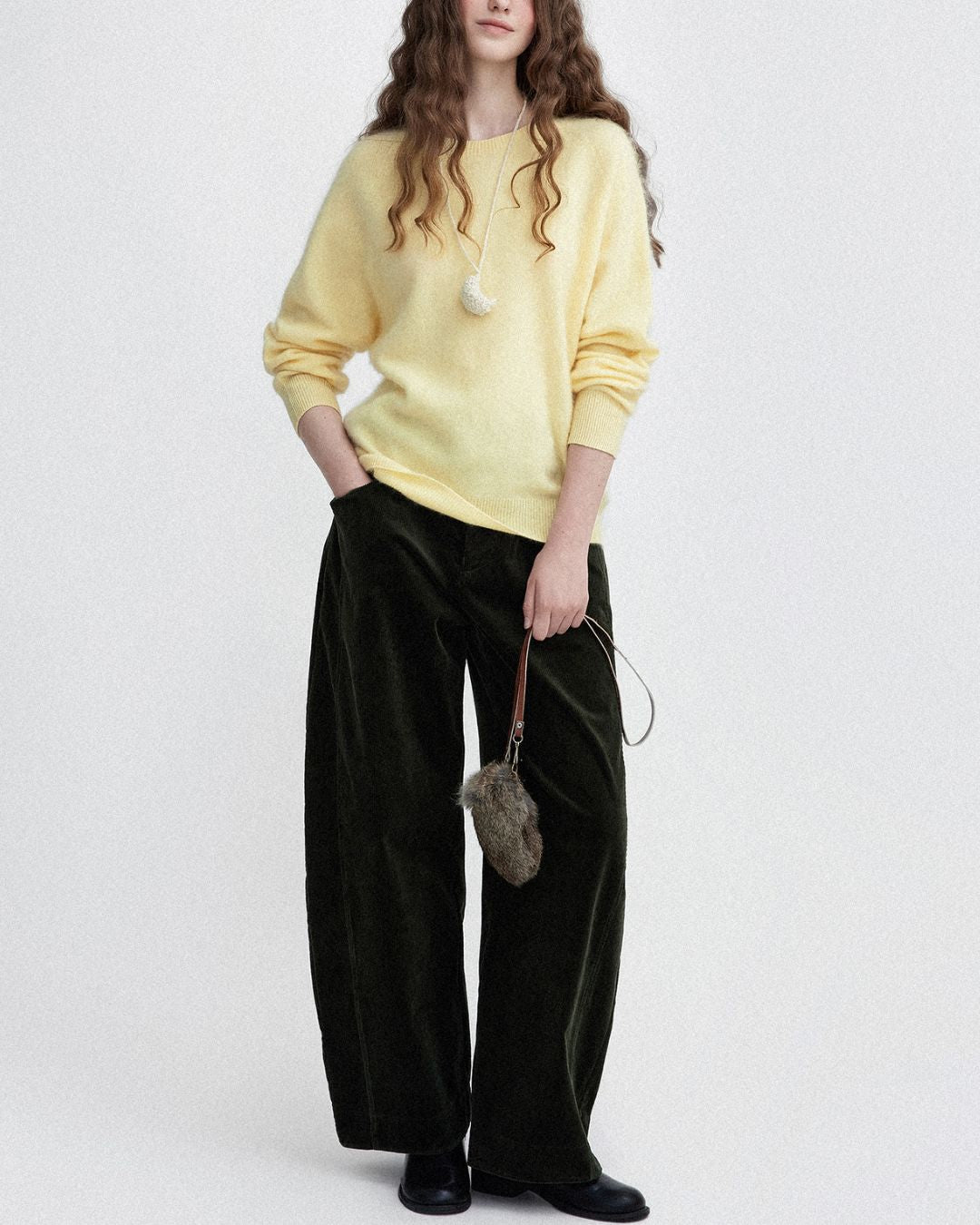 Round Neck Relaxed Knit　KN024