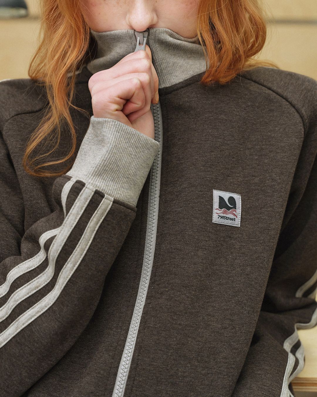 Color Block Three-Line Zip Cardigan　KN098