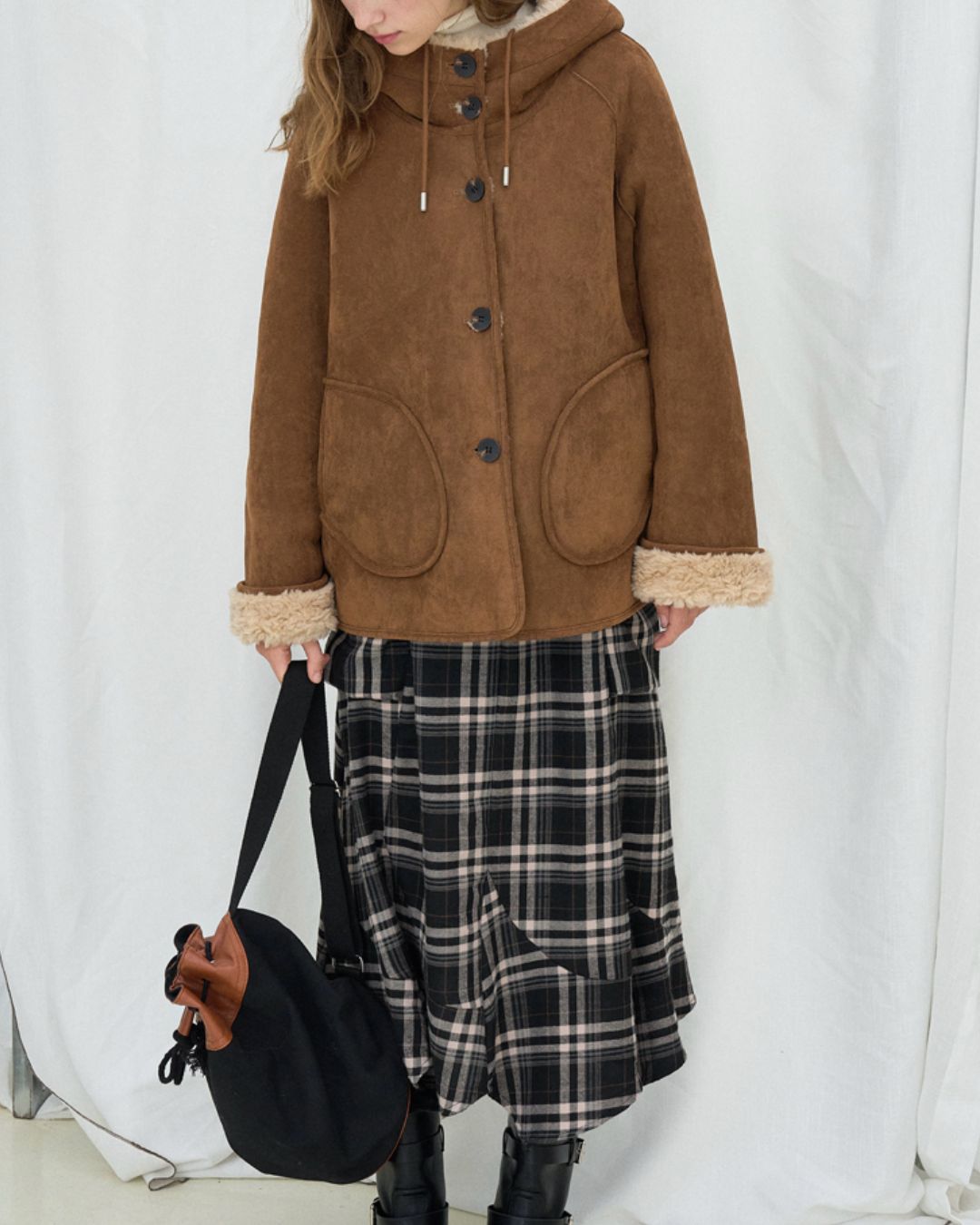 Fluffy Reversible Hooded Jacket　JK067