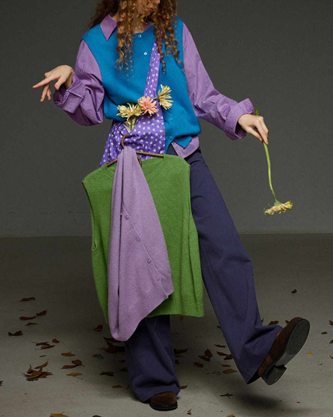 Collared V-neck Loose Shirt　LS029