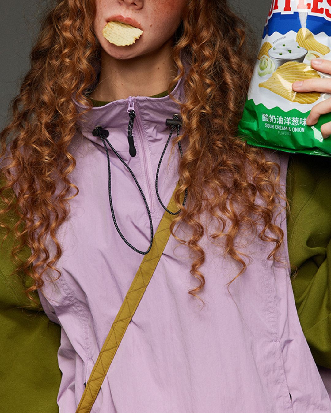 Detachable Hooded Half-zip Vest　VT006