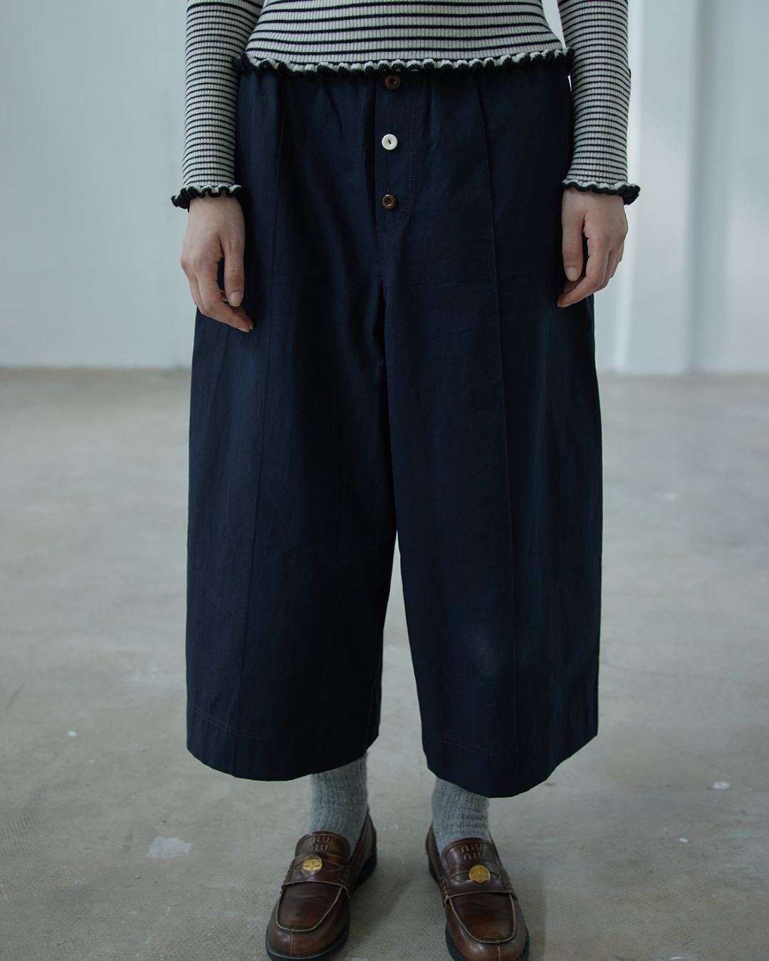 Draped Wide Cropped Pants　PT012