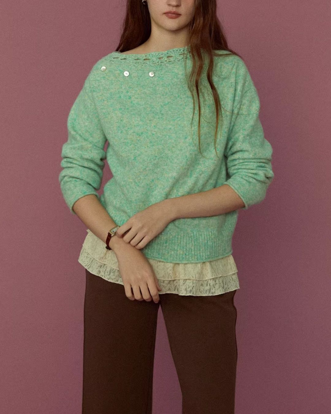 Crochet Off-the-shoulder Knit　KN093