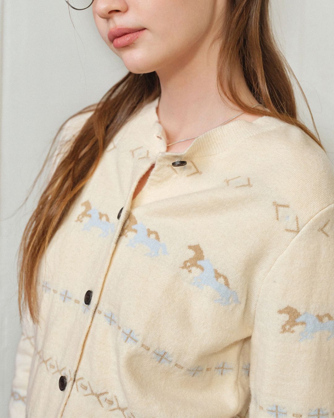 Pony Jacquard Crew Neck Knit Cardigan　KN097