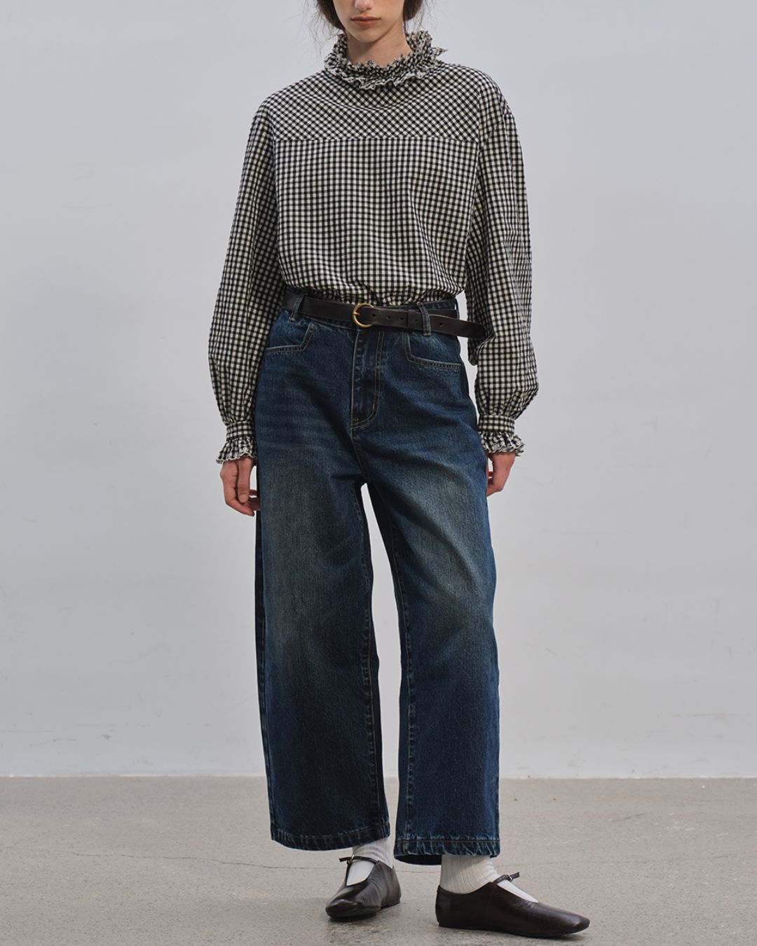 Back Button Ruffle Shirt　LT009