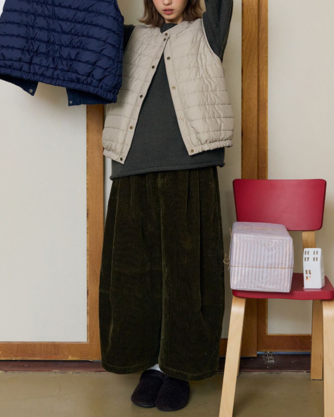 Corduroy Tuck Cropped Wide Pants　PT036