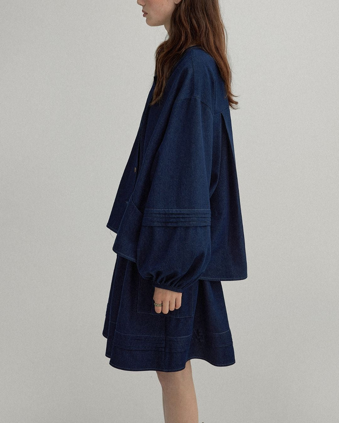 A-line Pleated Shirt ＆ Knee-length Skirt　LS011