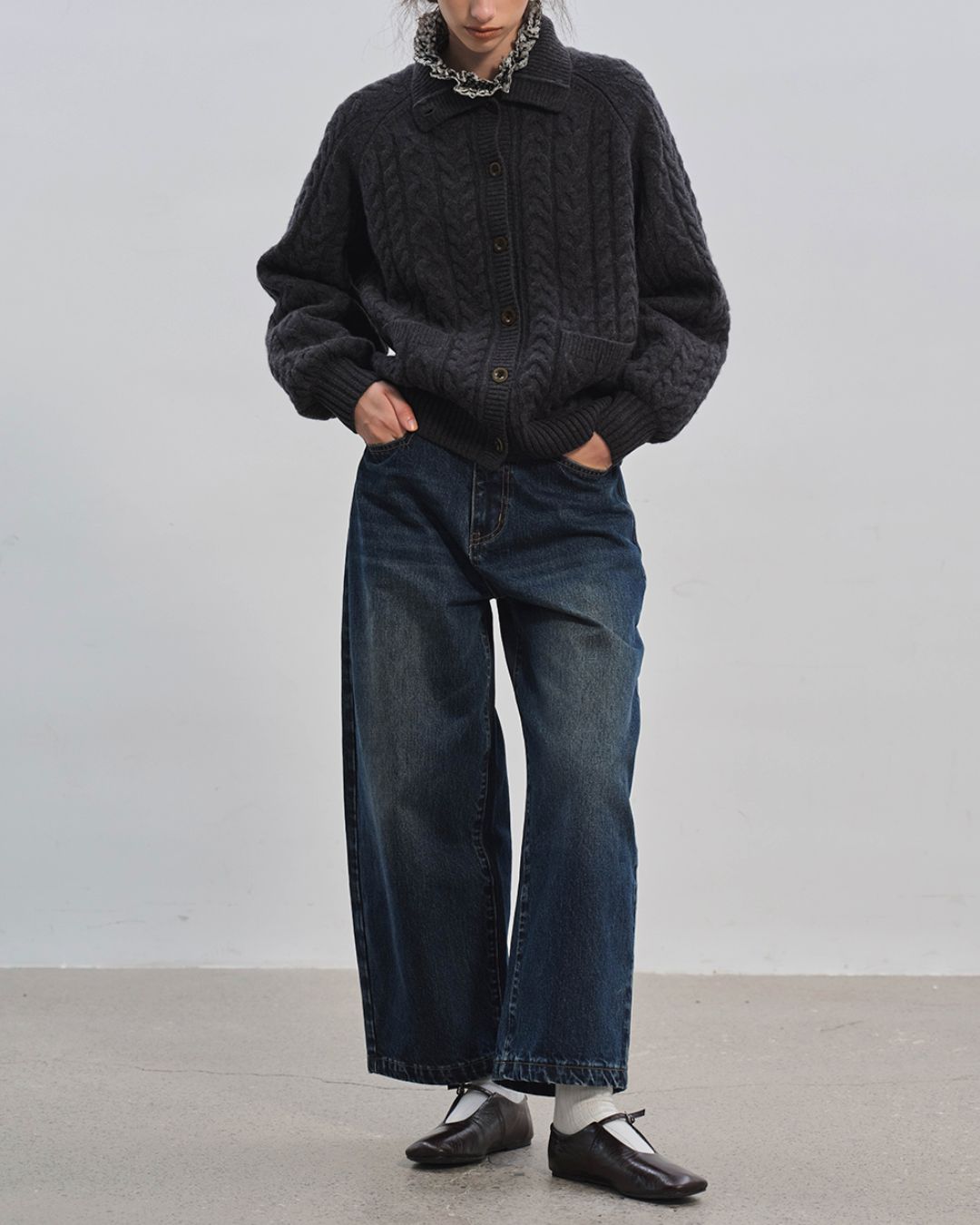 High-neck Cable Knit Cardigan　KN031