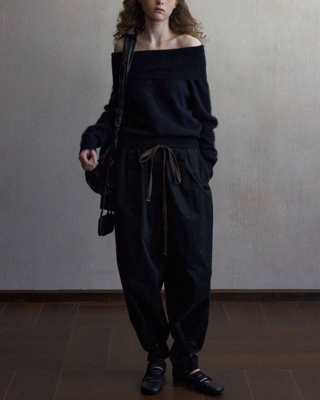 Wool Off-the-shoulder Sweater　KN111