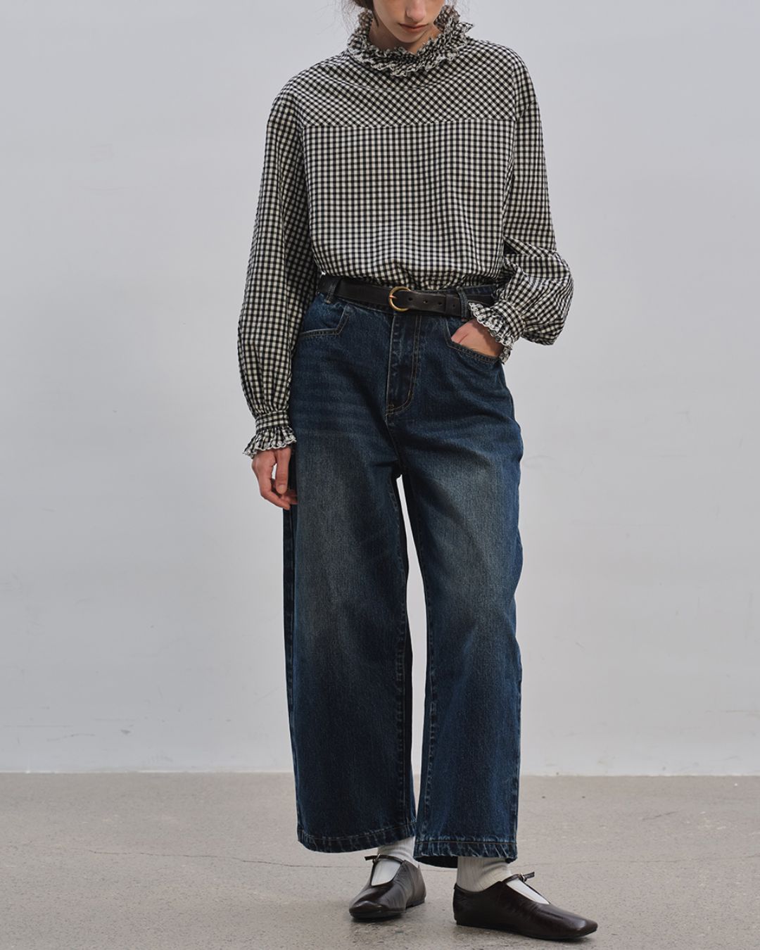 Back Button Ruffle Shirt　LT009