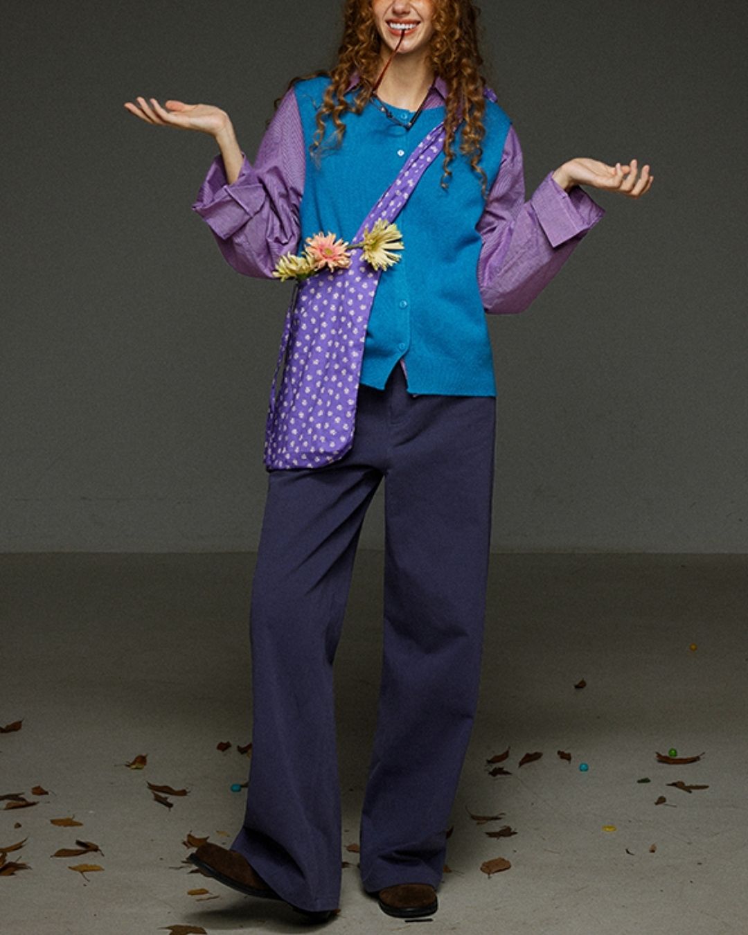 Collared V-neck Loose Shirt　LS029