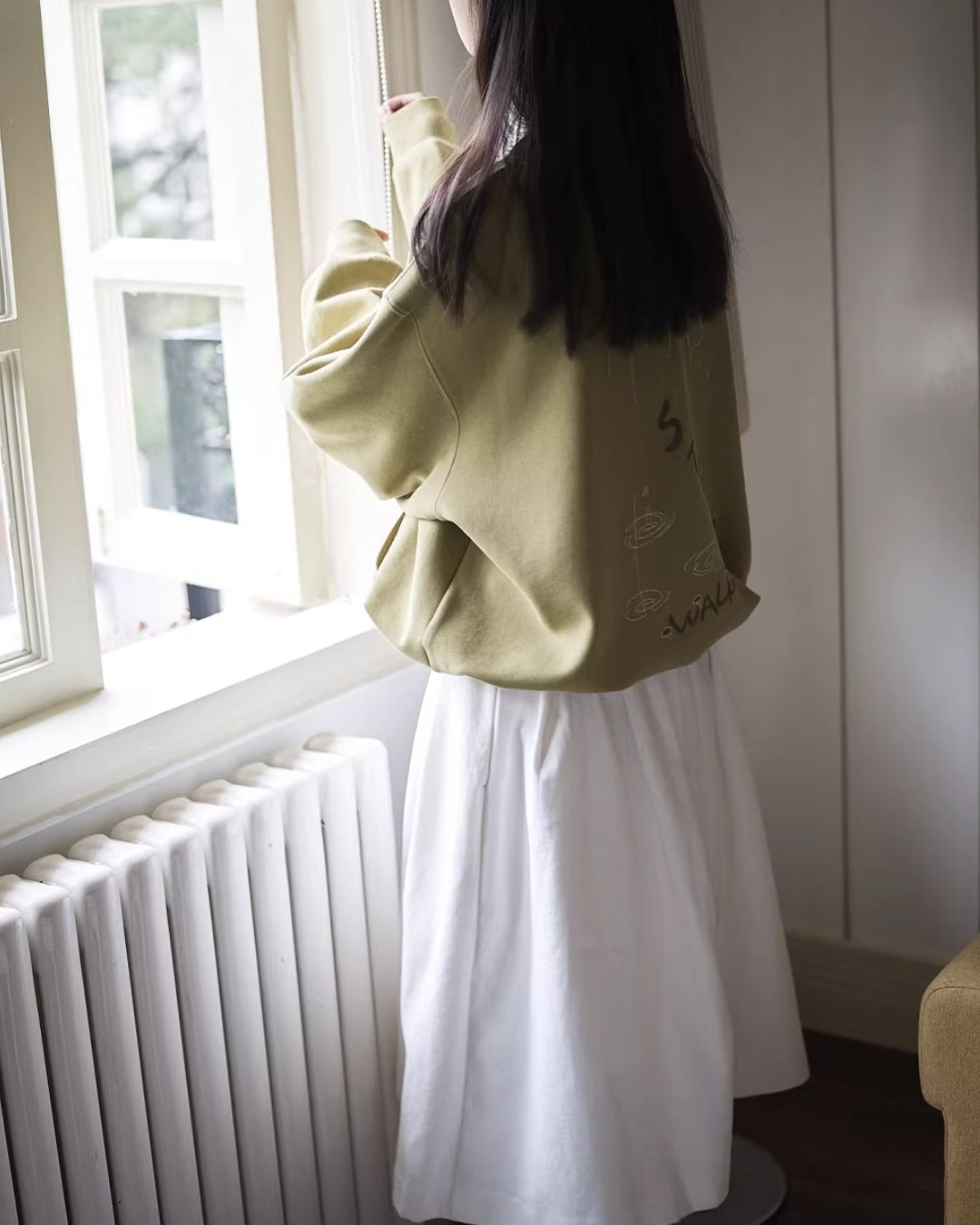 Back Embroidered Drawstring Hem Sweat　SW015