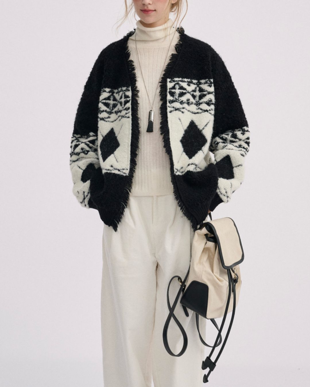 V-neck Geometric Raw Edge Knit Cardigan　KN076