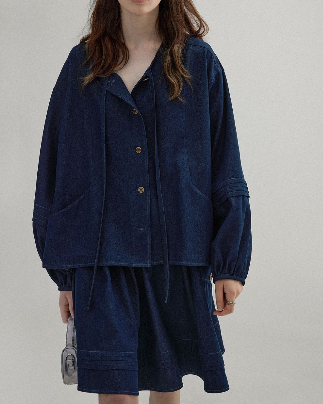 A-line Pleated Shirt ＆ Knee-length Skirt　LS011