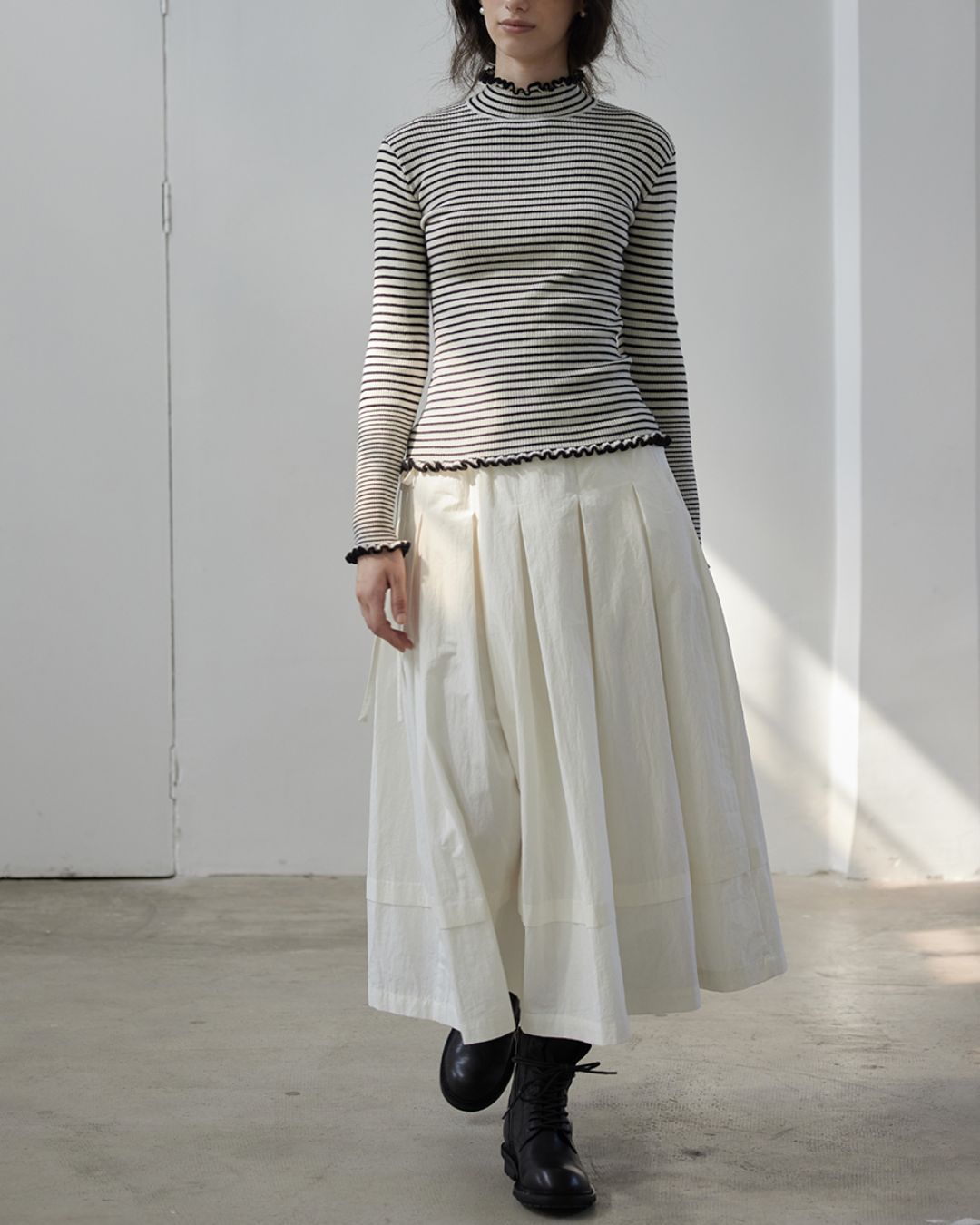 Frill High Neck Knit　KN017