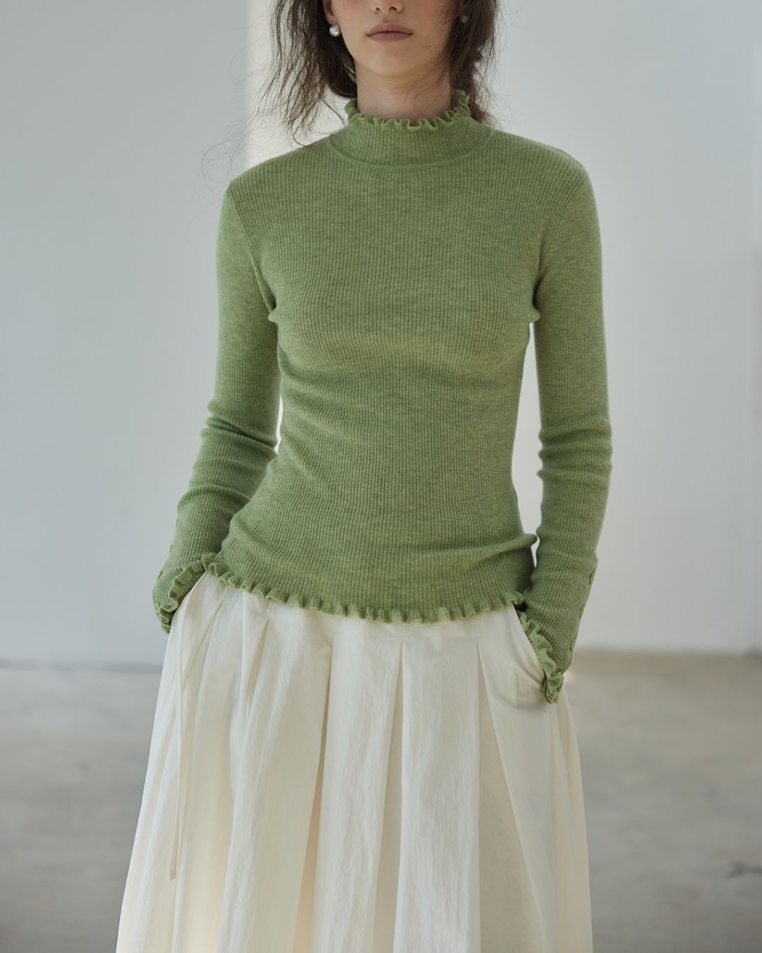 Frill High Neck Knit　KN017