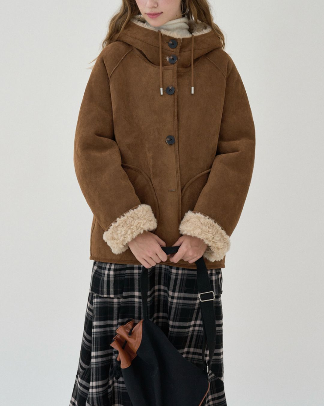 Fluffy Reversible Hooded Jacket　JK067