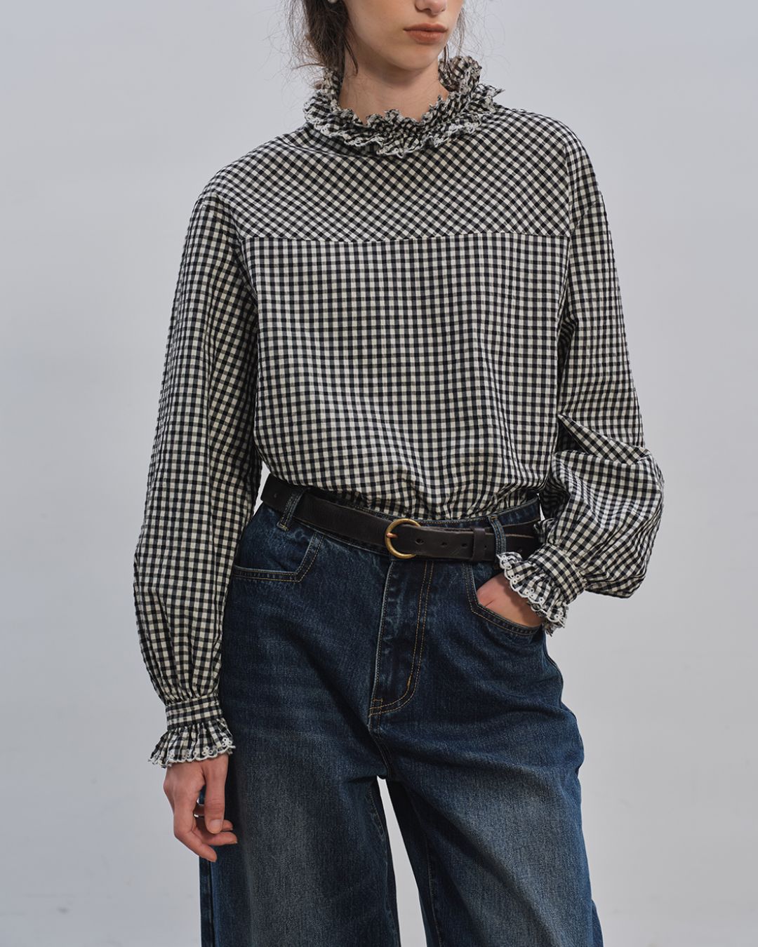 Back Button Ruffle Shirt　LT009