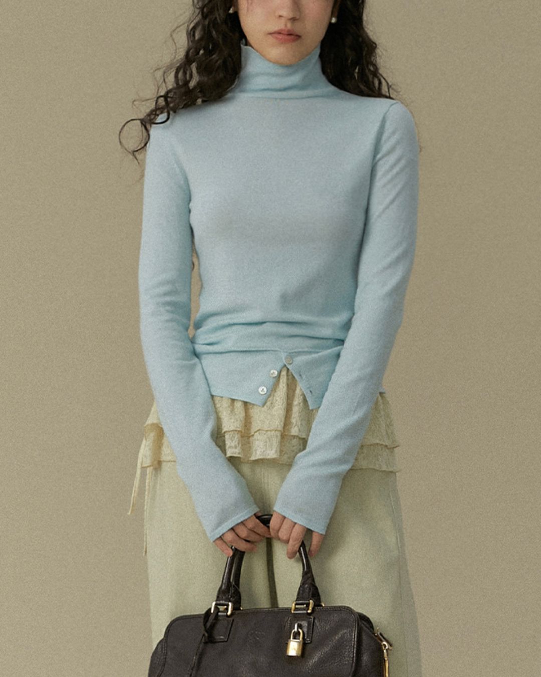 Slim Fit Turtleneck Top　LT018