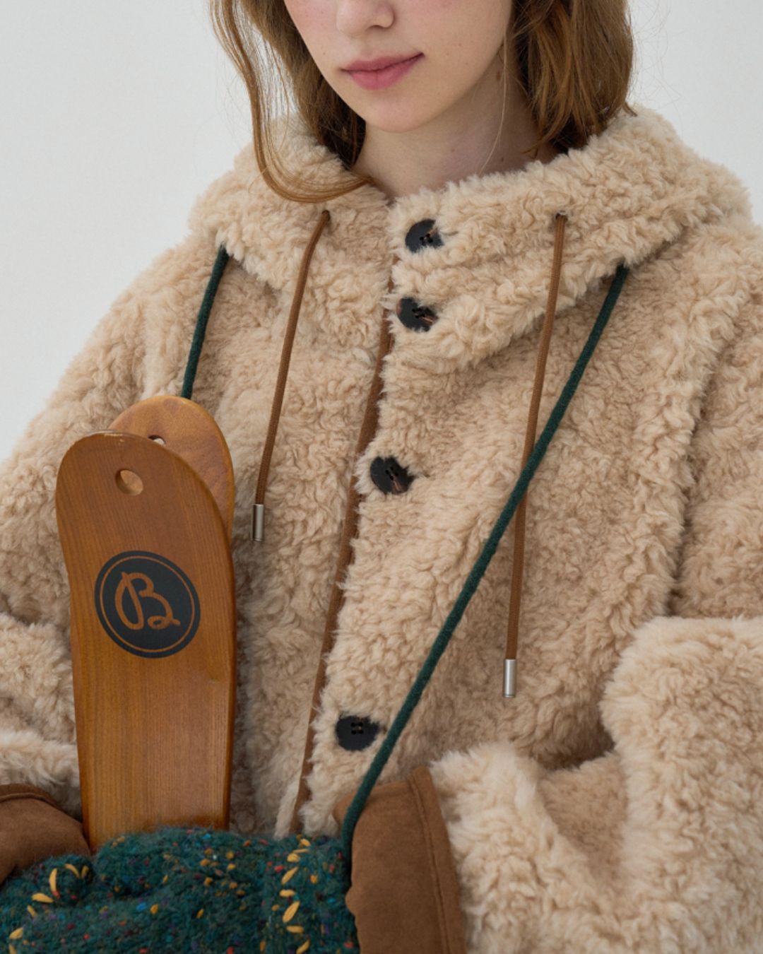 Fluffy Reversible Hooded Jacket　JK067