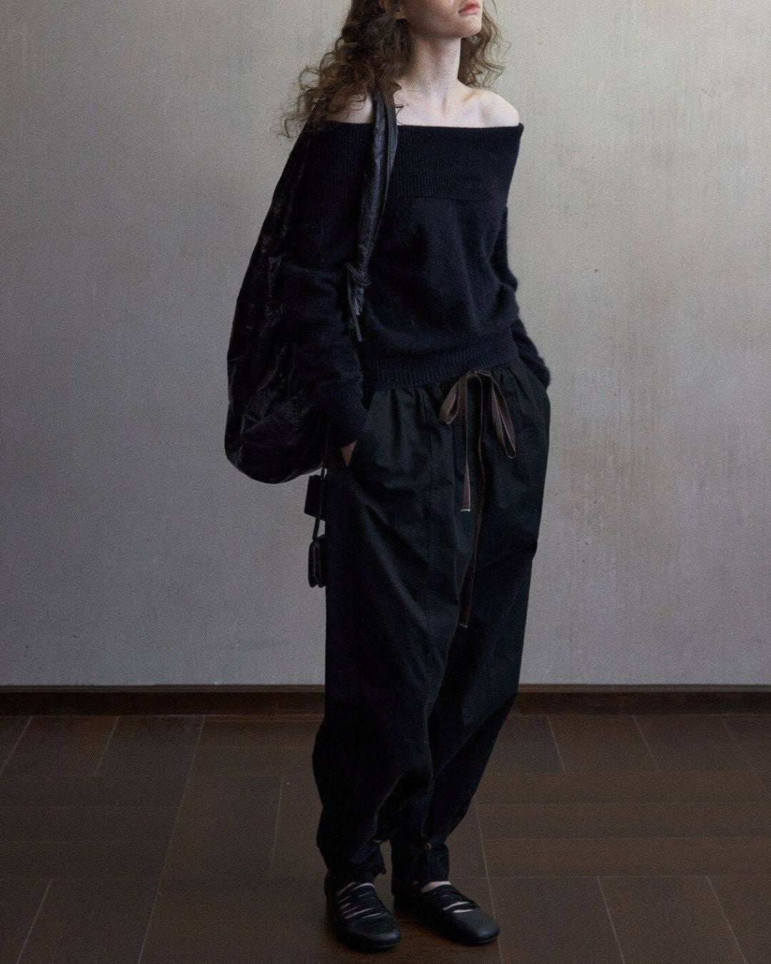 Wool Off-the-shoulder Sweater　KN111