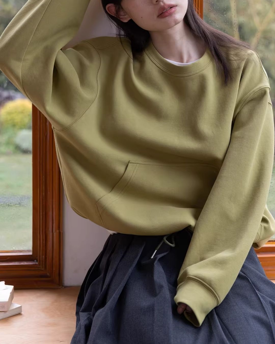 Back Embroidered Drawstring Hem Sweat　SW015