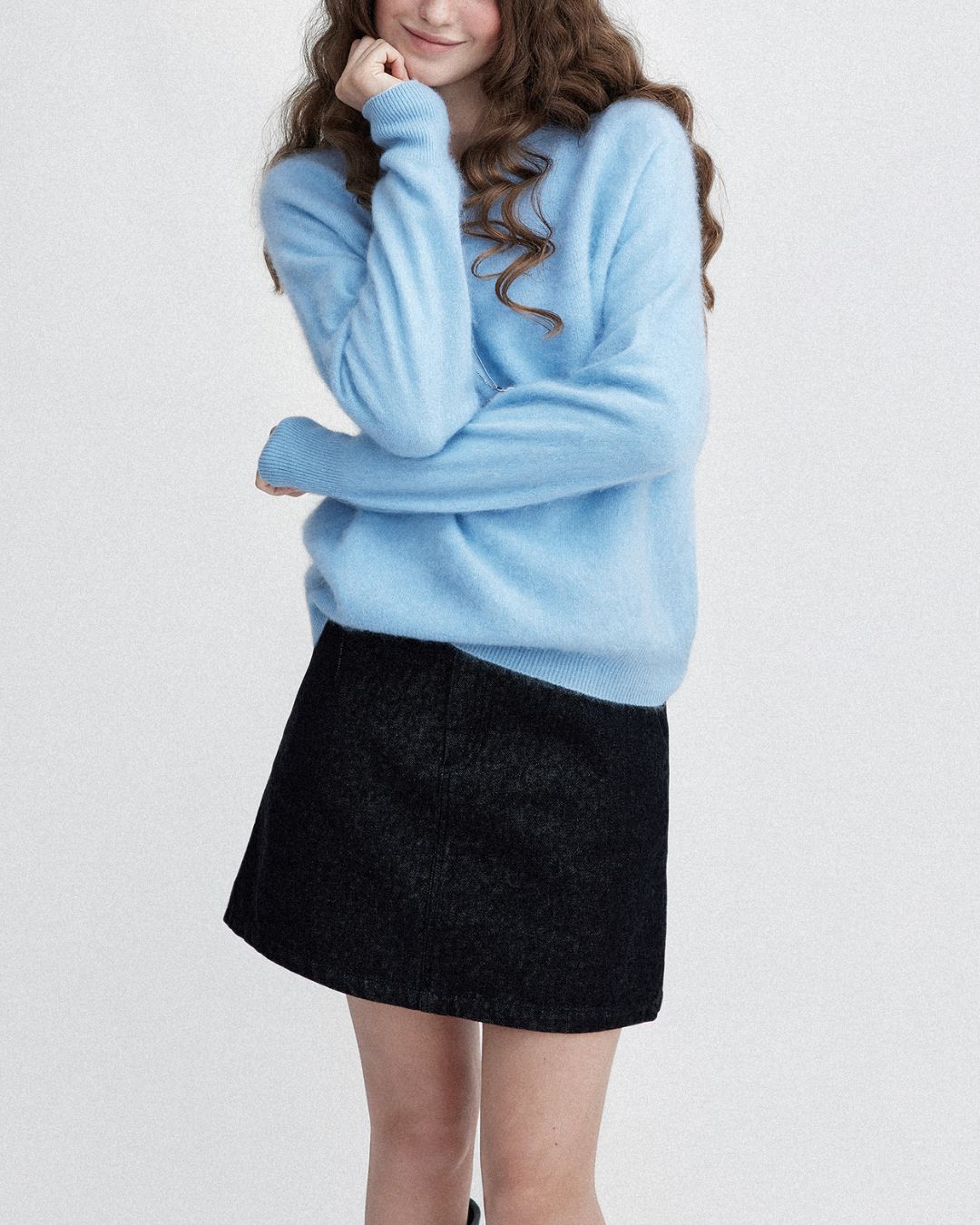 Round Neck Relaxed Knit　KN024