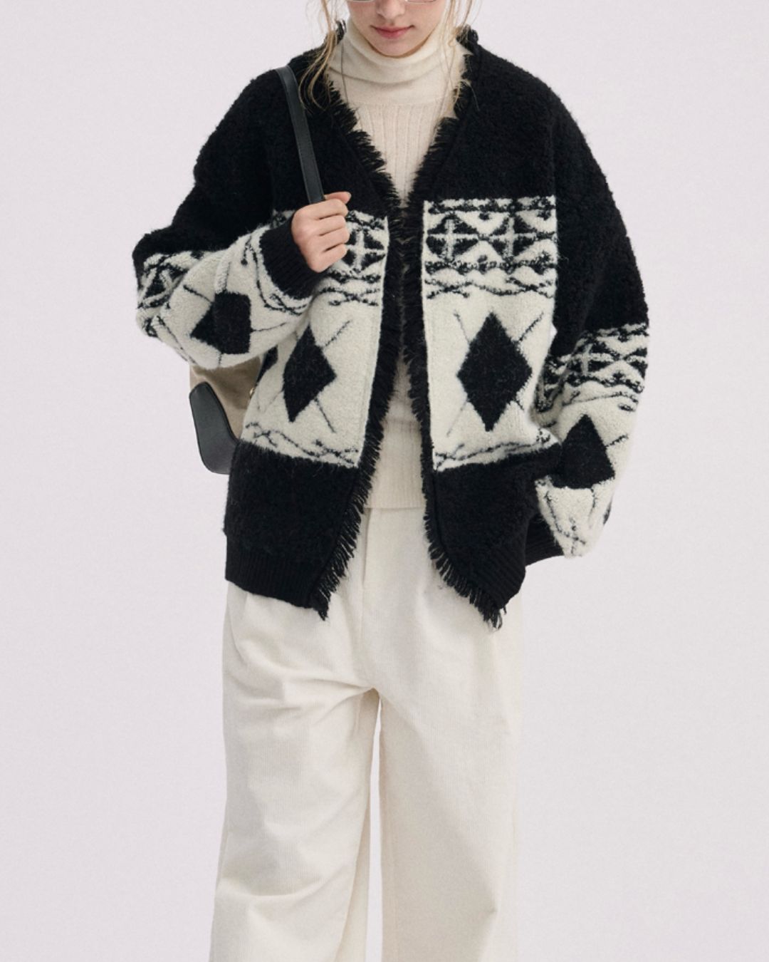 V-neck Geometric Raw Edge Knit Cardigan　KN076