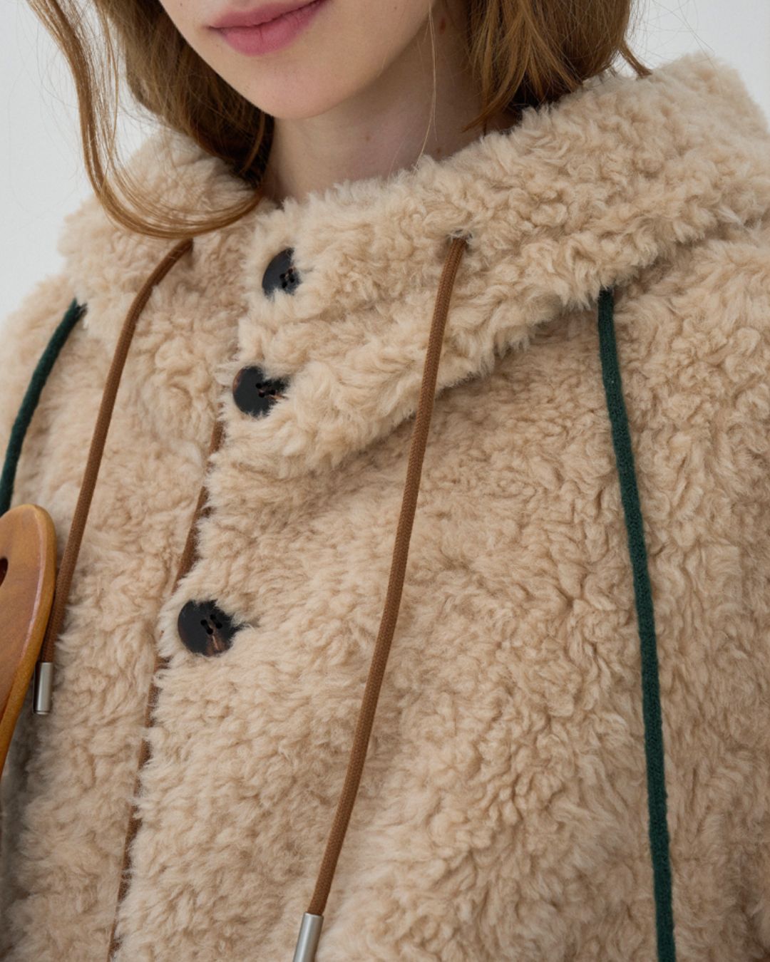 Fluffy Reversible Hooded Jacket　JK067