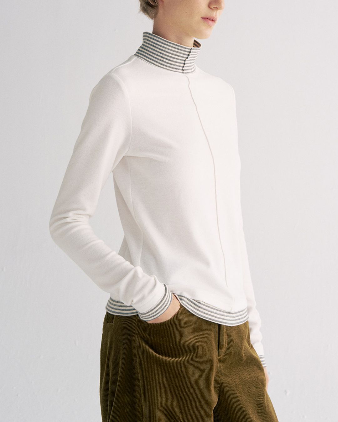 Color Block Faux Layer High Neck Knit　KN083