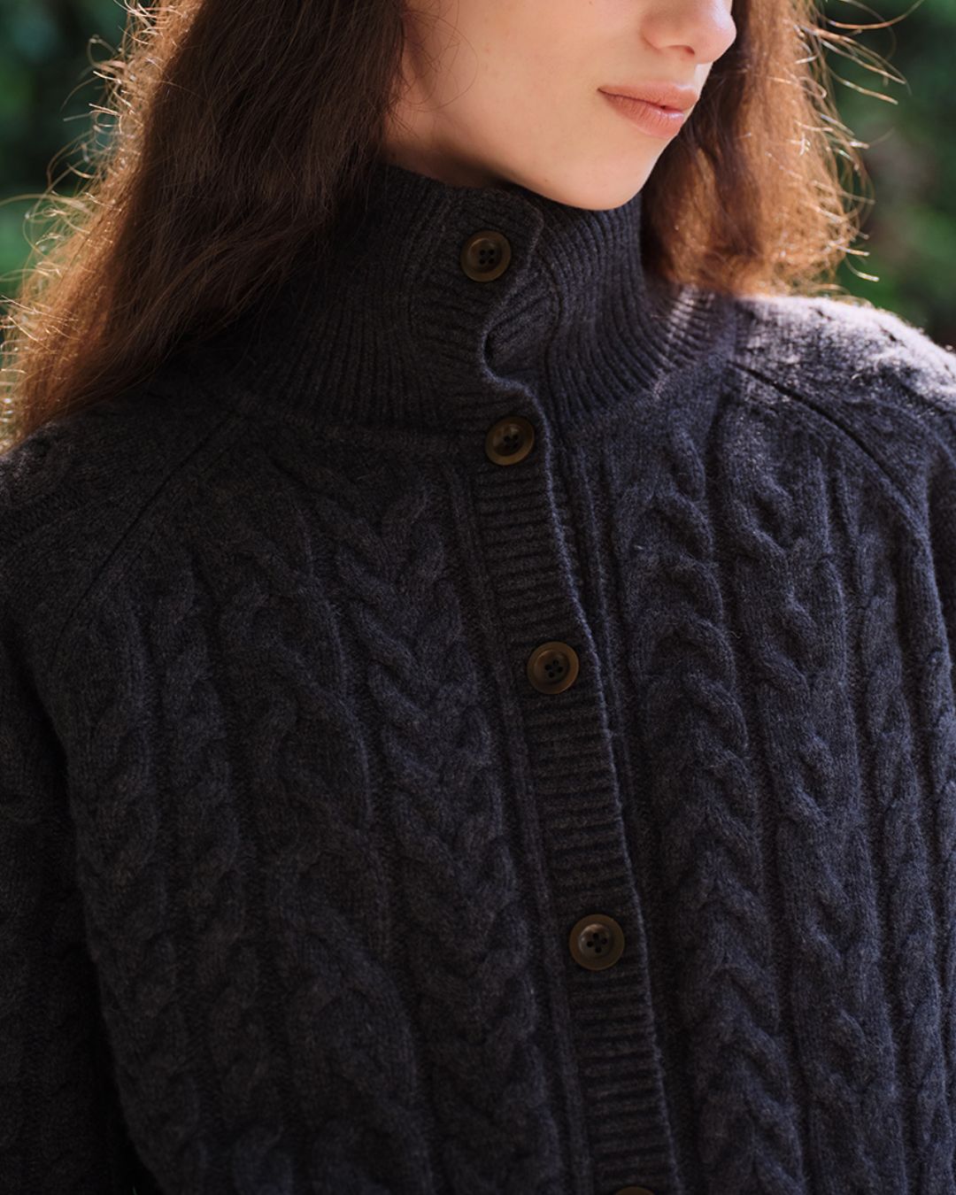 High-neck Cable Knit Cardigan　KN031