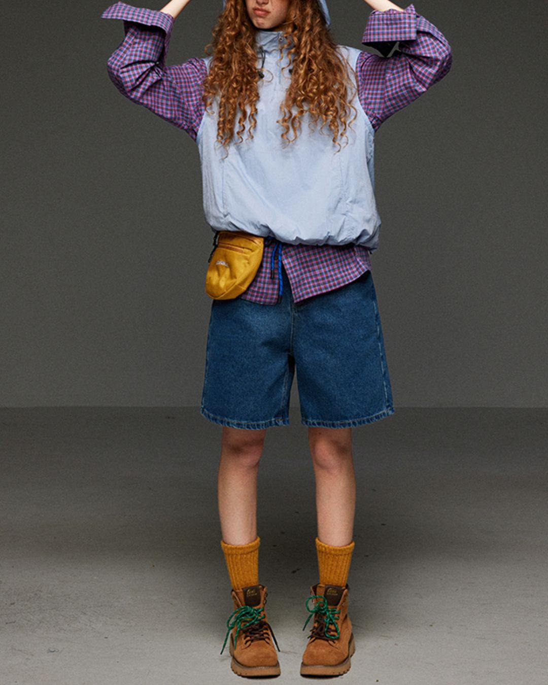 Detachable Hooded Half-zip Vest　VT006