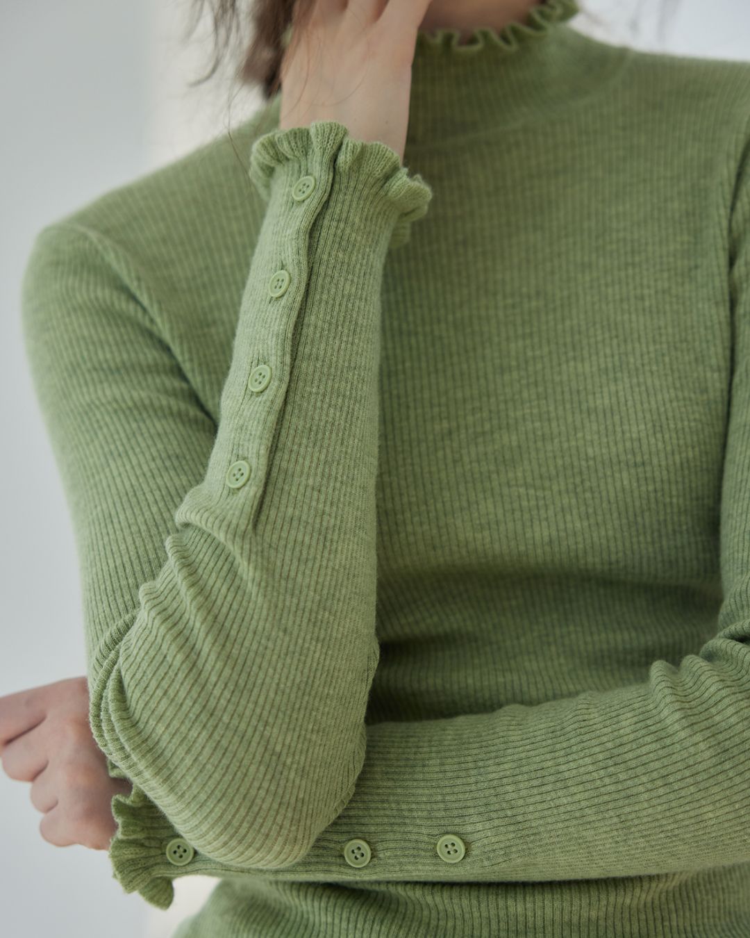 Frill High Neck Knit　KN017