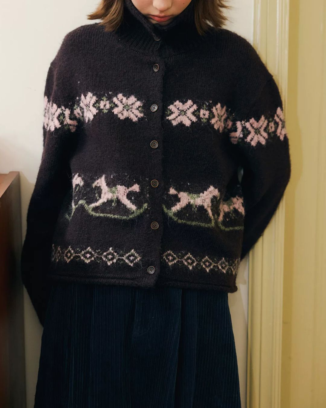 Horse Jacquard Collared Knit　KN087