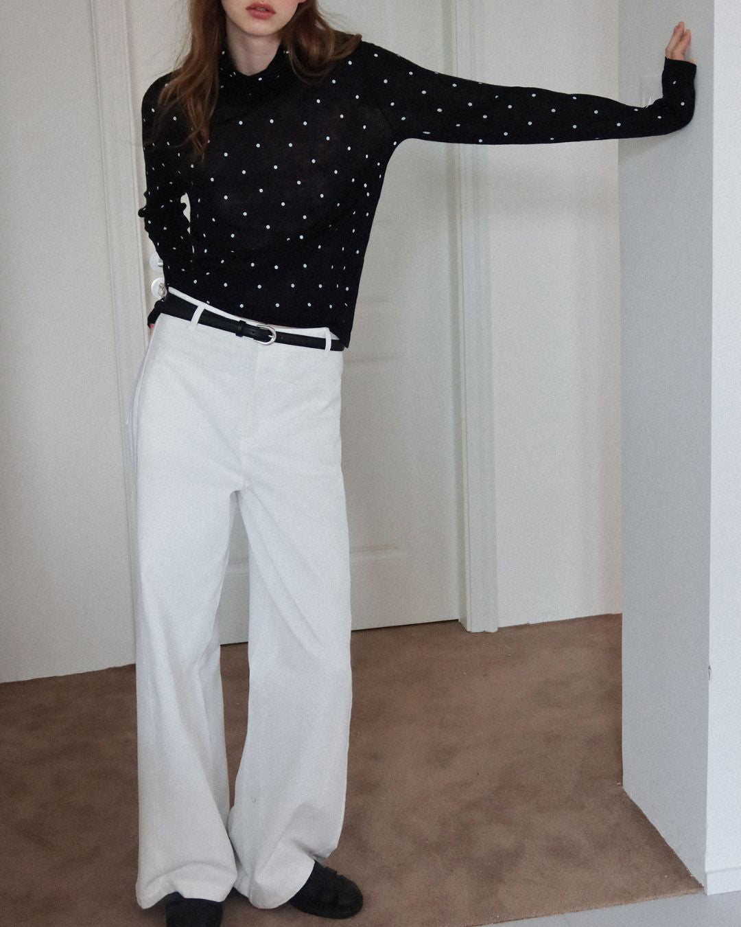 Airy High-neck Polka Dot Knit　KN037