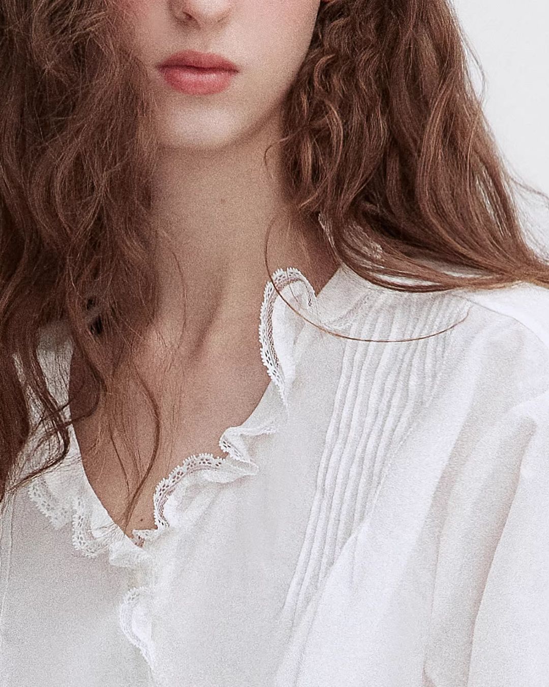 Frilled V-neck Lace Embroidered Shirt　LS067