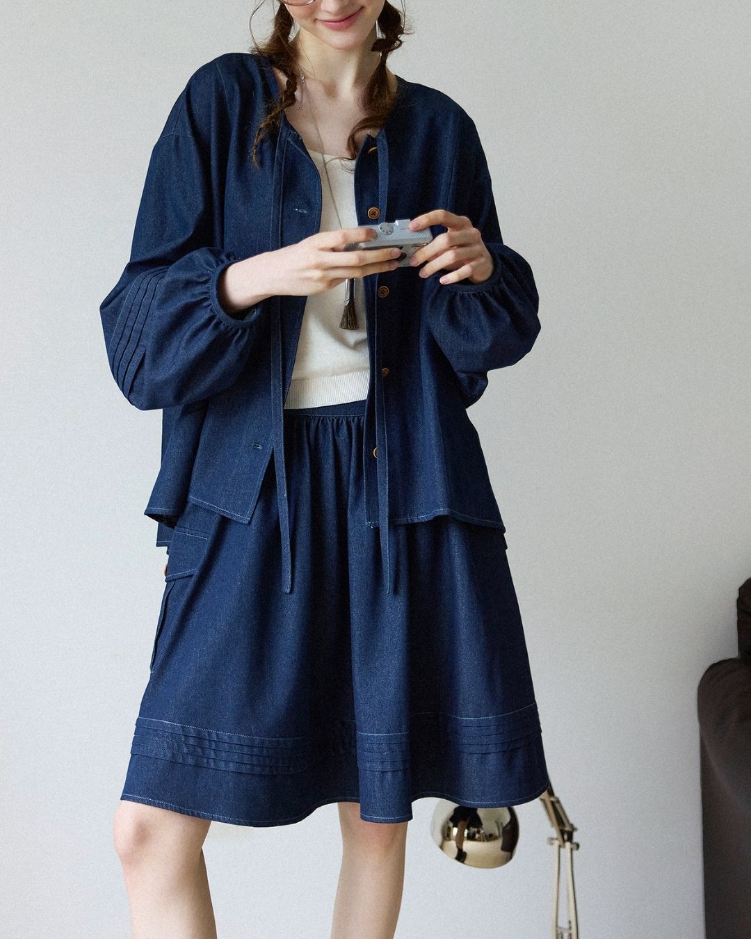 A-line Pleated Shirt ＆ Knee-length Skirt　LS011