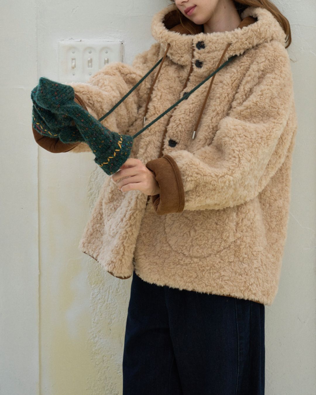 Fluffy Reversible Hooded Jacket　JK067