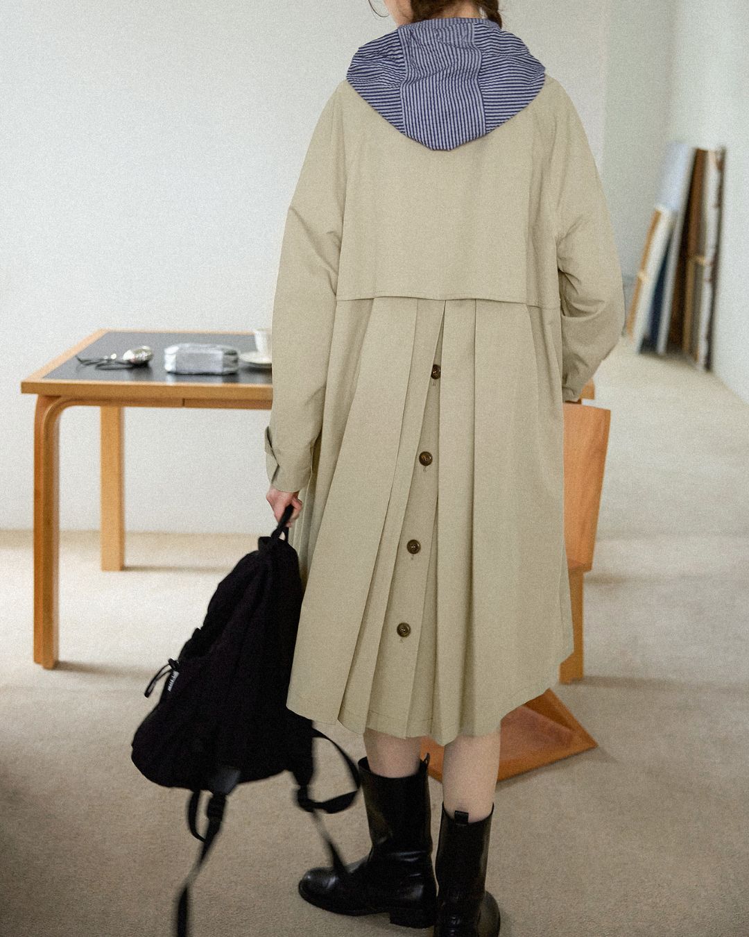 Back Pleated Trench Coat　CT001