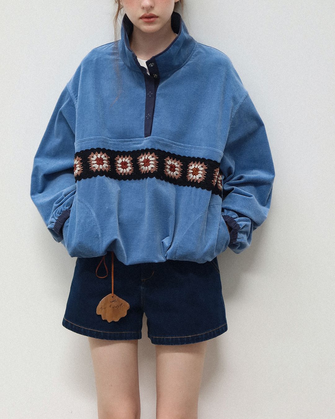 Crochet Stand-up Collar Top　SW005