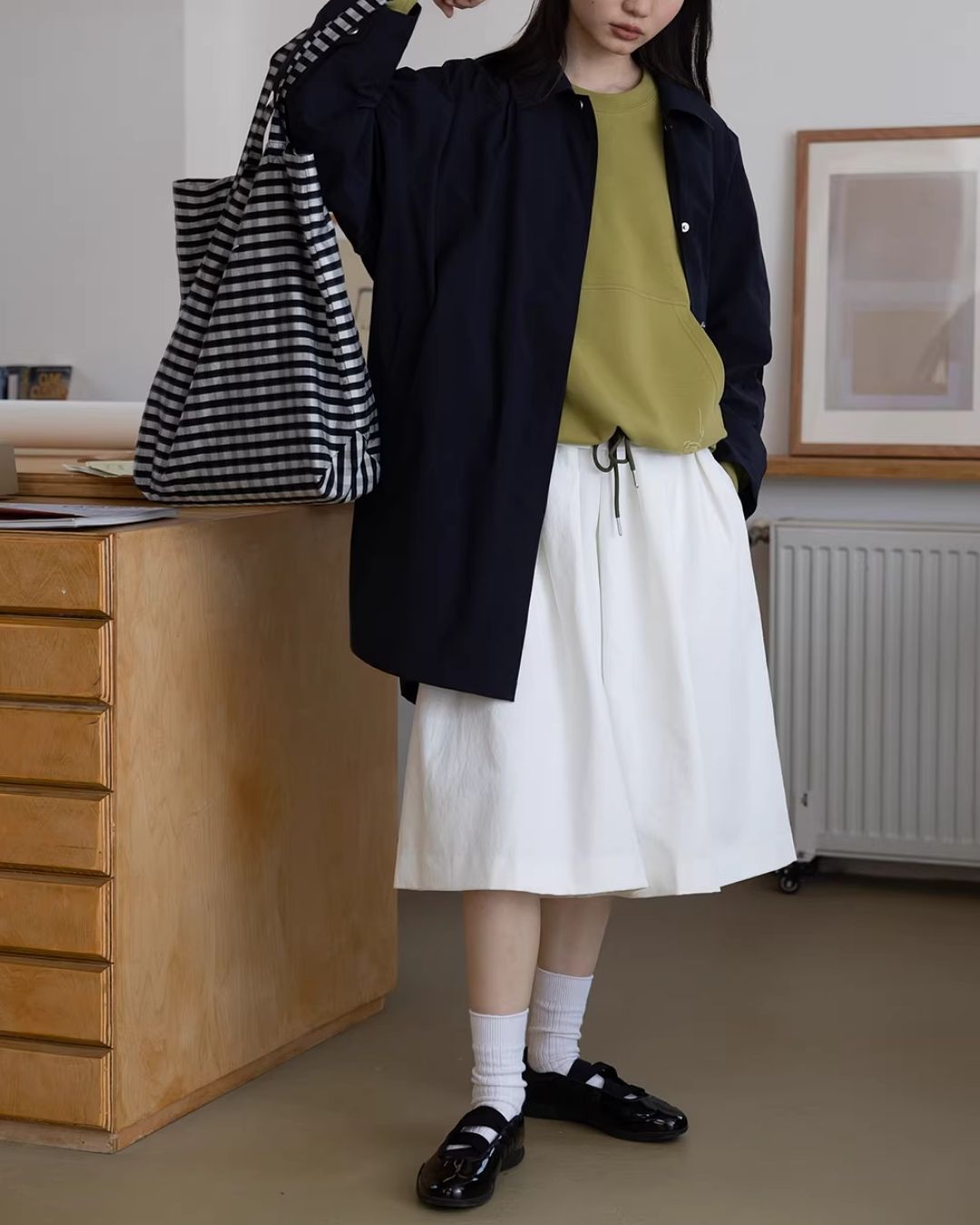 Back Embroidered Drawstring Hem Sweat　SW015