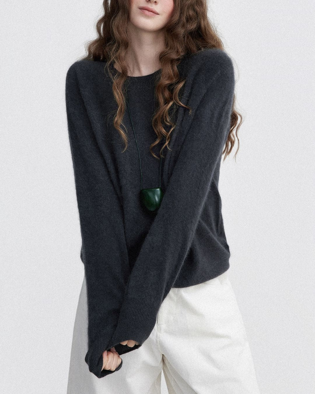 Round Neck Relaxed Knit　KN024