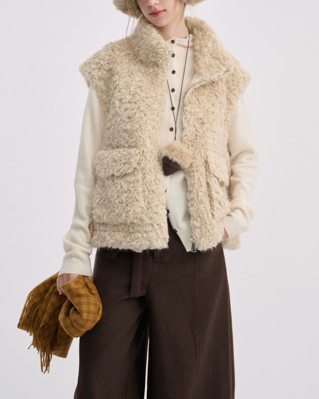 Stand Collar Boa Flap Pocket Vest　VT015