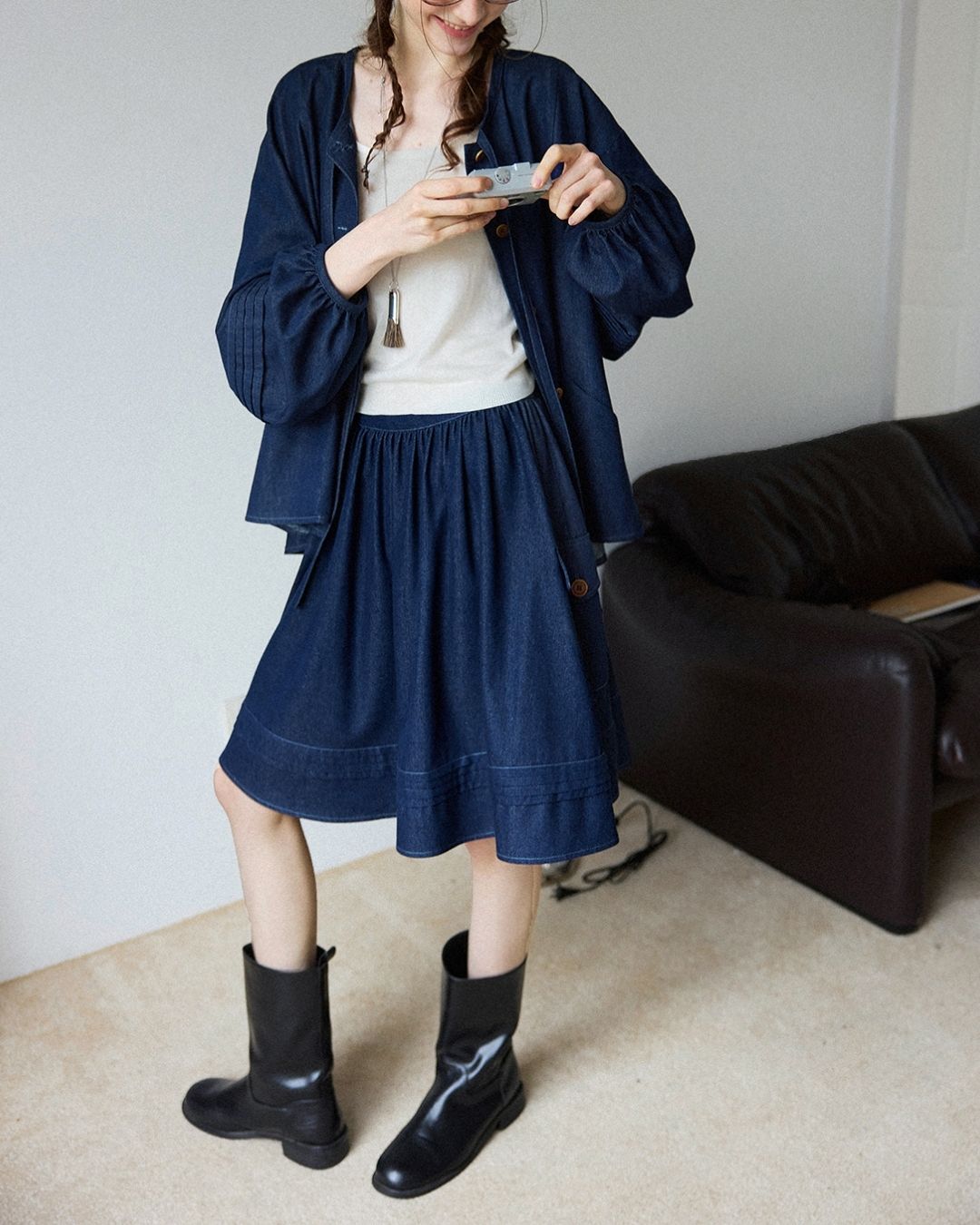 A-line Pleated Shirt ＆ Knee-length Skirt　LS011