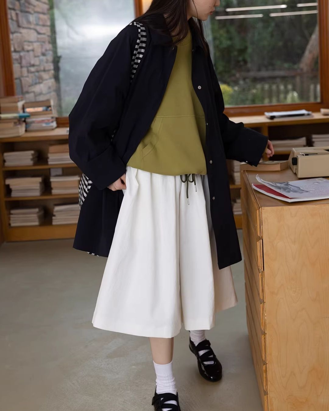 Back Embroidered Drawstring Hem Sweat　SW015